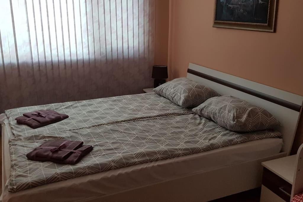 Слънчев Апартамент С Прекрасна Гледка, Паркинг. Apartment Smolyan Bagian luar foto